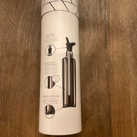 BrumMate Rehydration Bottle Aqua color - Picture 2 of 3